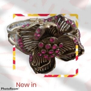 Floral vintage/ Antique Bracelet